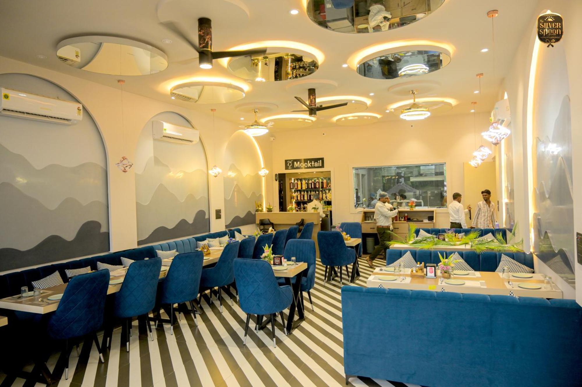 The Silver Spoon Hotel & Restaurant Būndi Εξωτερικό φωτογραφία