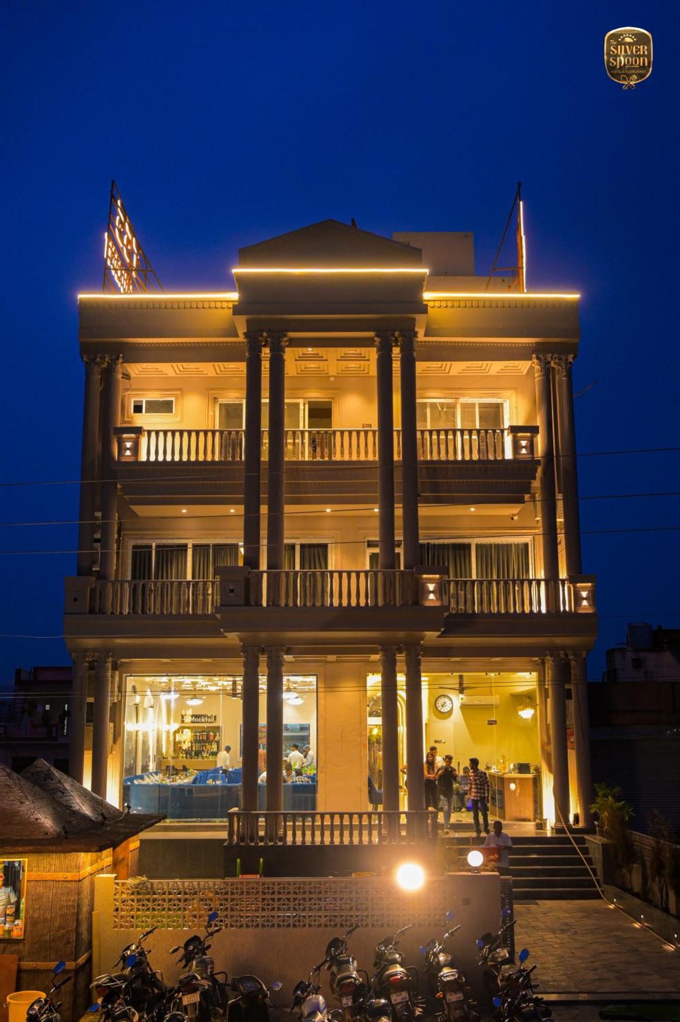 The Silver Spoon Hotel & Restaurant Būndi Εξωτερικό φωτογραφία